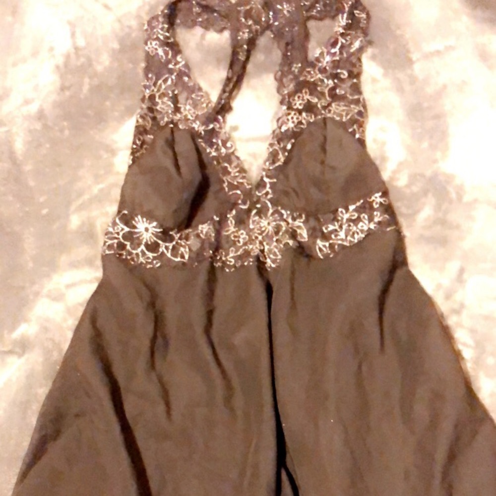 Cute high neck slip with lace detail